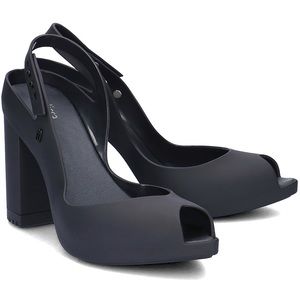 Love this shoes but to high for me now.